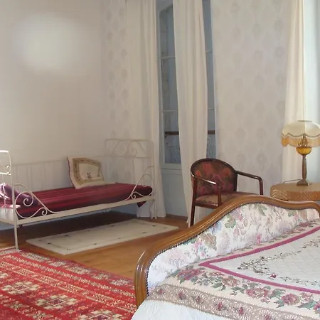 La Maison De Borie Penzion *